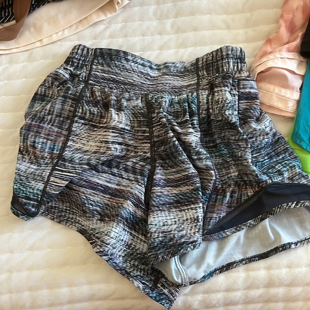 lululemon size 2 shorts worn a few times